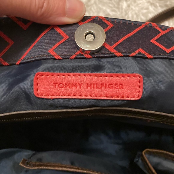 Tommy Hilfiger Geometric Patterned Tote Bag - Red and Navy Monogram - Picture 12 of 12